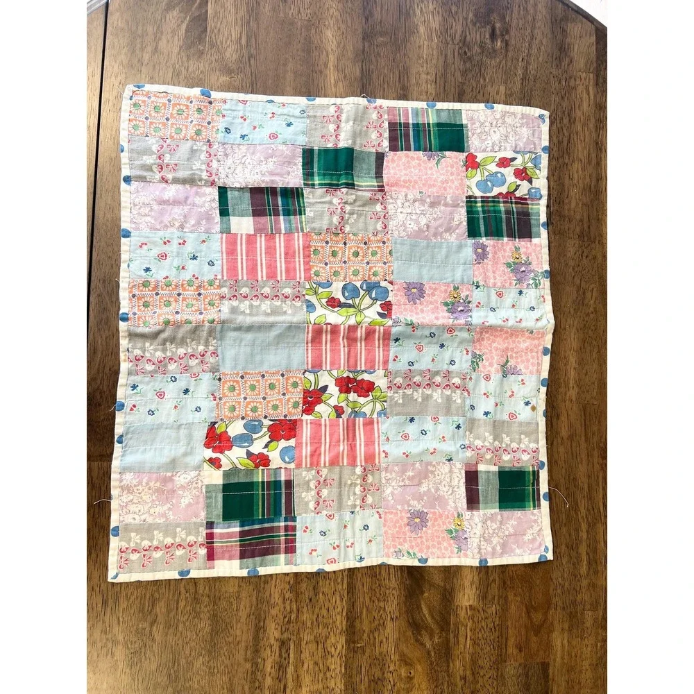 Vintage quilted table topper doll quilt 20x22